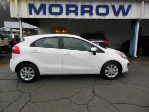 Clear White Kia Rio EX 5-Door.  Click to enlarge.
