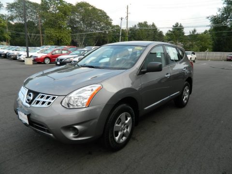Platinum Graphite Nissan Rogue S AWD.  Click to enlarge.