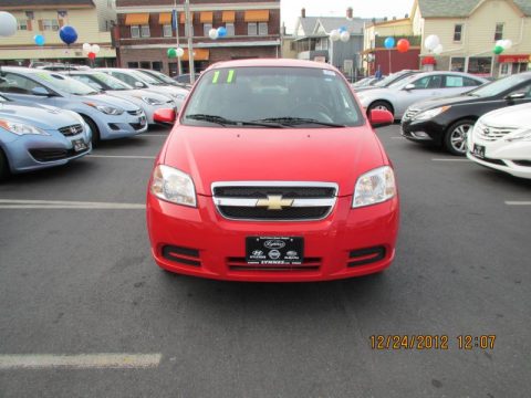 Victory Red Chevrolet Aveo LT Sedan. Click to enlarge. Victory Red Chevrolet Aveo LT Sedan. Click to enlarge.