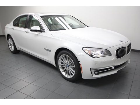 Mineral White Metallic BMW 7 Series 750i Sedan.  Click to enlarge.