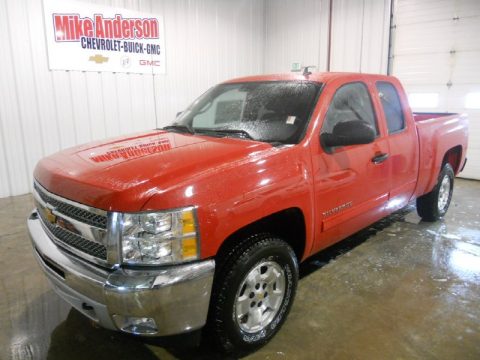 Victory Red Chevrolet Silverado 1500 LT Extended Cab 4x4.  Click to enlarge.