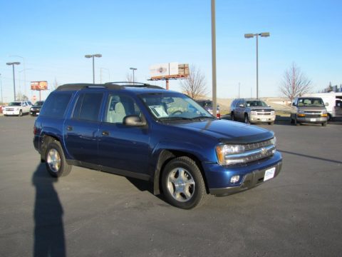 Superior Blue Metallic Chevrolet TrailBlazer EXT LS 4x4.  Click to enlarge.