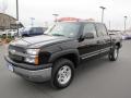 Front 3/4 View of 2005 Chevrolet Silverado 1500 Z71 Crew Cab 4x4 #3