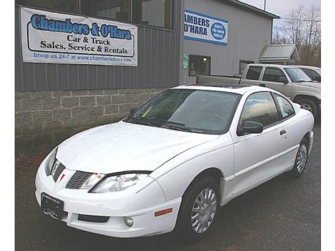 Summit White Pontiac Sunfire Coupe.  Click to enlarge.