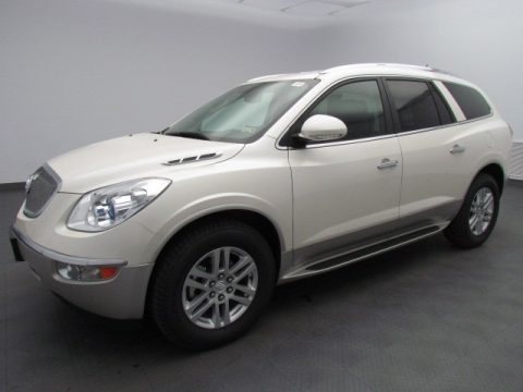 White Diamond Tricoat Buick Enclave FWD.  Click to enlarge.