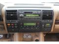 Controls of 2002 Land Rover Discovery II SE #19