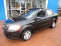 Front 3/4 View of 2009 Chevrolet Aveo LT Sedan #10