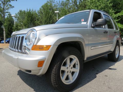 Bright Silver Metallic Jeep Liberty Limited.  Click to enlarge.