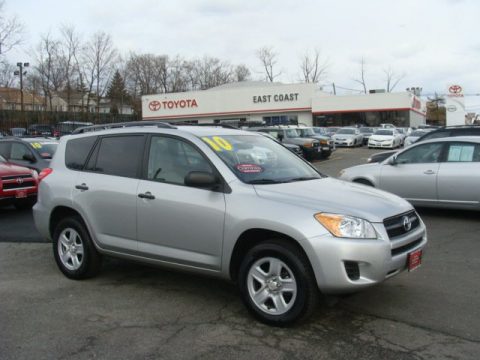 Classic Silver Metallic Toyota RAV4 I4 4WD.  Click to enlarge.
