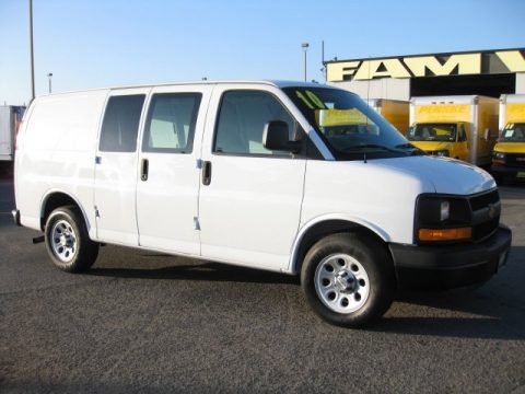 Summit White Chevrolet Express 1500 Work Van.  Click to enlarge.