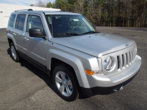 Bright Silver Metallic Jeep Patriot Limited.  Click to enlarge.