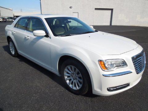 Ivory Tri-Coat Pearl Chrysler 300 .  Click to enlarge.