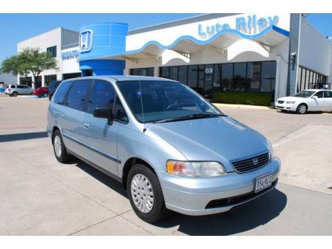 Mystic Blue Pearl Honda Odyssey LX.  Click to enlarge.