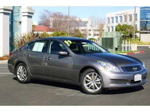 Platinum Graphite Infiniti G 37 Journey Sedan.  Click to enlarge.
