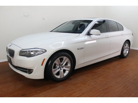 Alpine White BMW 5 Series 528i Sedan.  Click to enlarge.