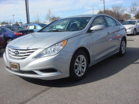 Radiant Silver Hyundai Sonata GLS.  Click to enlarge.