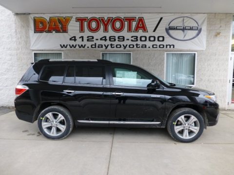 Black Toyota Highlander Limited 4WD.  Click to enlarge.