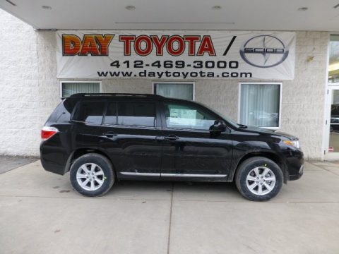 Black Toyota Highlander SE 4WD.  Click to enlarge.