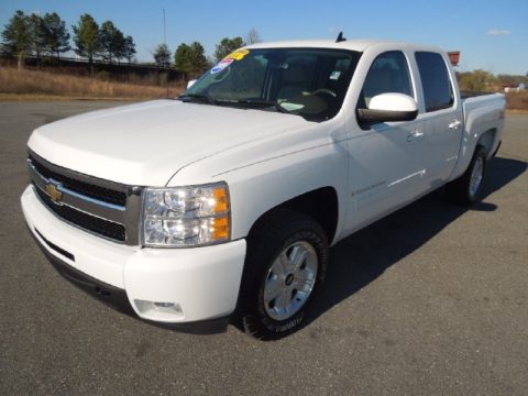 Summit White Chevrolet Silverado 1500 LT Z71 Crew Cab 4x4.  Click to enlarge.