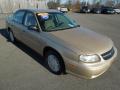 Front 3/4 View of 2001 Chevrolet Malibu Sedan #2