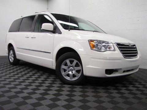 Stone White Chrysler Town & Country Touring.  Click to enlarge.