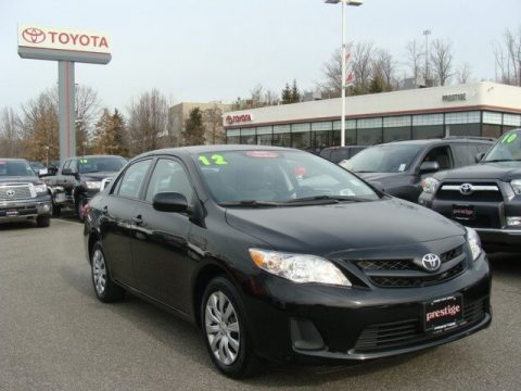 Black Sand Pearl Toyota Corolla LE.  Click to enlarge.