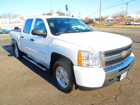 Summit White Chevrolet Silverado 1500 LT Crew Cab 4x4.  Click to enlarge.