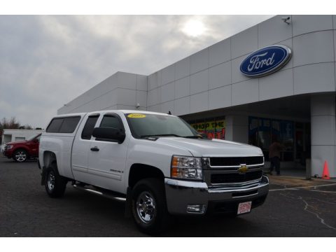 Summit White Chevrolet Silverado 2500HD LT Extended Cab.  Click to enlarge.