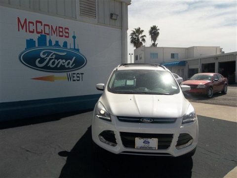 White Platinum Metallic Tri-Coat Ford Escape Titanium 2.0L EcoBoost.  Click to enlarge.