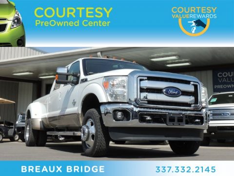Oxford White Ford F350 Super Duty Lariat Crew Cab 4x4 Dually.  Click to enlarge.