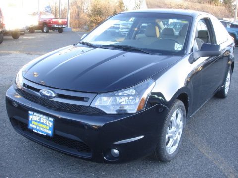 Ebony Black Ford Focus SE Coupe.  Click to enlarge.