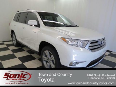Blizzard White Pearl Toyota Highlander Limited 4WD.  Click to enlarge.