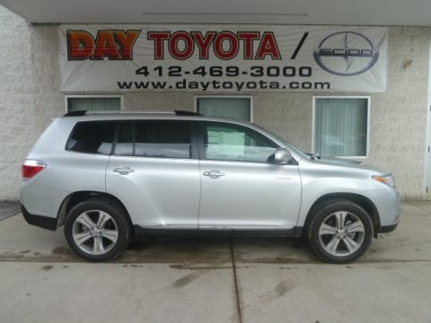 Classic Silver Metallic Toyota Highlander Limited 4WD.  Click to enlarge.