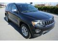 Front 3/4 View of 2014 Jeep Grand Cherokee Limited 4x4 #2