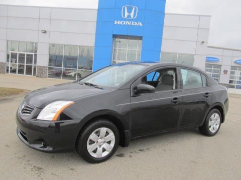 Super Black Nissan Sentra 2.0.  Click to enlarge.