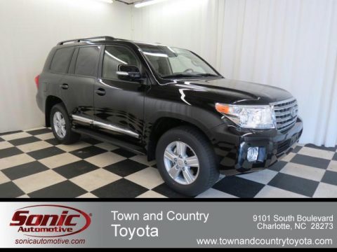 Black Toyota Land Cruiser .  Click to enlarge.