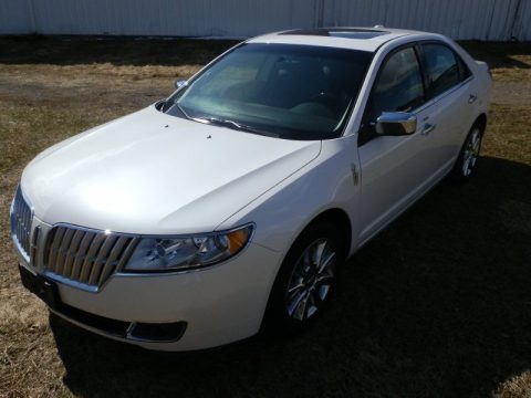 White Platinum Tri-Coat Lincoln MKZ AWD.  Click to enlarge.