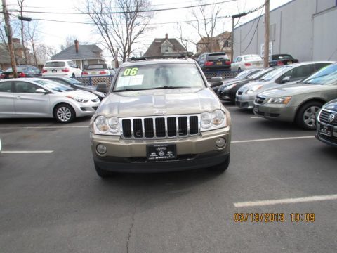 Light Khaki Metallic Jeep Grand Cherokee Limited 4x4.  Click to enlarge.