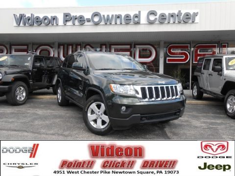 Natural Green Pearl Jeep Grand Cherokee Laredo X Package 4x4.  Click to enlarge.