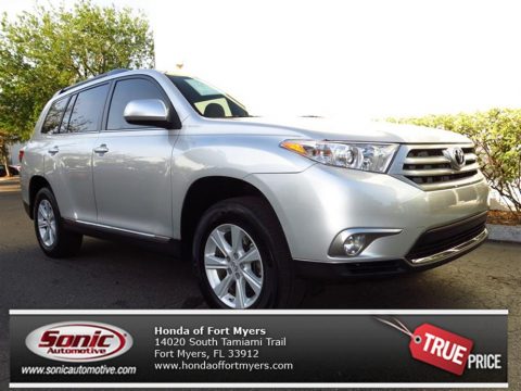 Classic Silver Metallic Toyota Highlander V6 4WD.  Click to enlarge.