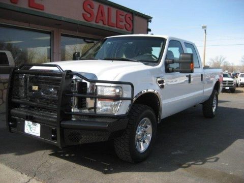 Oxford White Ford F350 Super Duty XLT Crew Cab 4x4.  Click to enlarge.