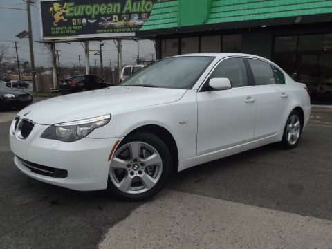 Alpine White BMW 5 Series 535xi Sedan.  Click to enlarge.