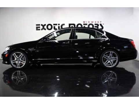 Black Mercedes-Benz S 65 AMG Sedan.  Click to enlarge.