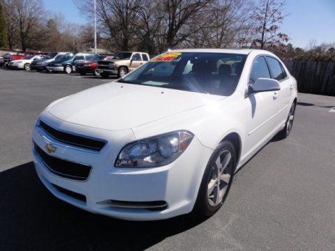Summit White Chevrolet Malibu LT.  Click to enlarge.