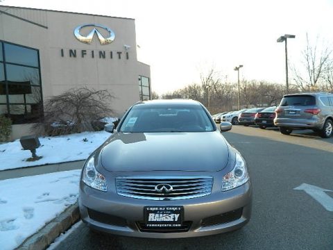 Platinum Graphite Infiniti G 37 x Sedan.  Click to enlarge.