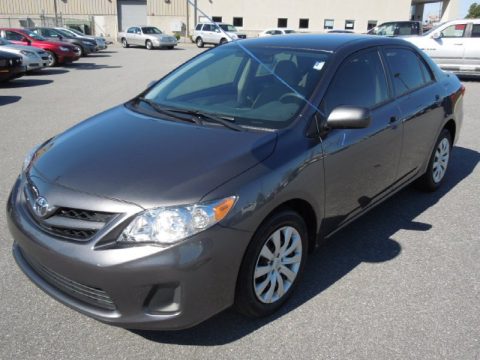 Magnetic Gray Metallic Toyota Corolla LE.  Click to enlarge.