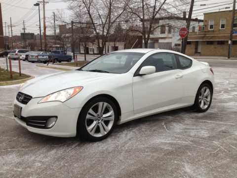 Karussell White Hyundai Genesis Coupe 3.8 Grand Touring.  Click to enlarge.