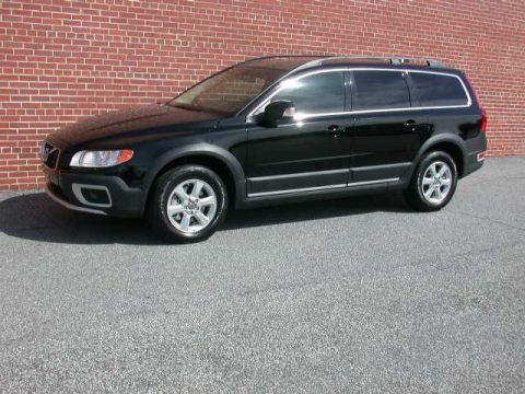 Black Stone Volvo XC70 3.2 AWD.  Click to enlarge.