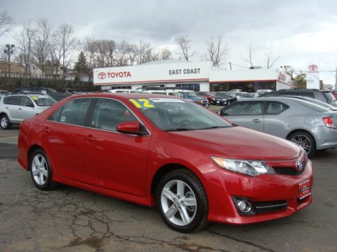 Barcelona Red Metallic Toyota Camry SE.  Click to enlarge.