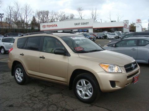 Sandy Beach Metallic Toyota RAV4 I4 4WD.  Click to enlarge.